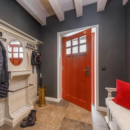 Dom wakacyjny Landhaus-kutscherhaus *